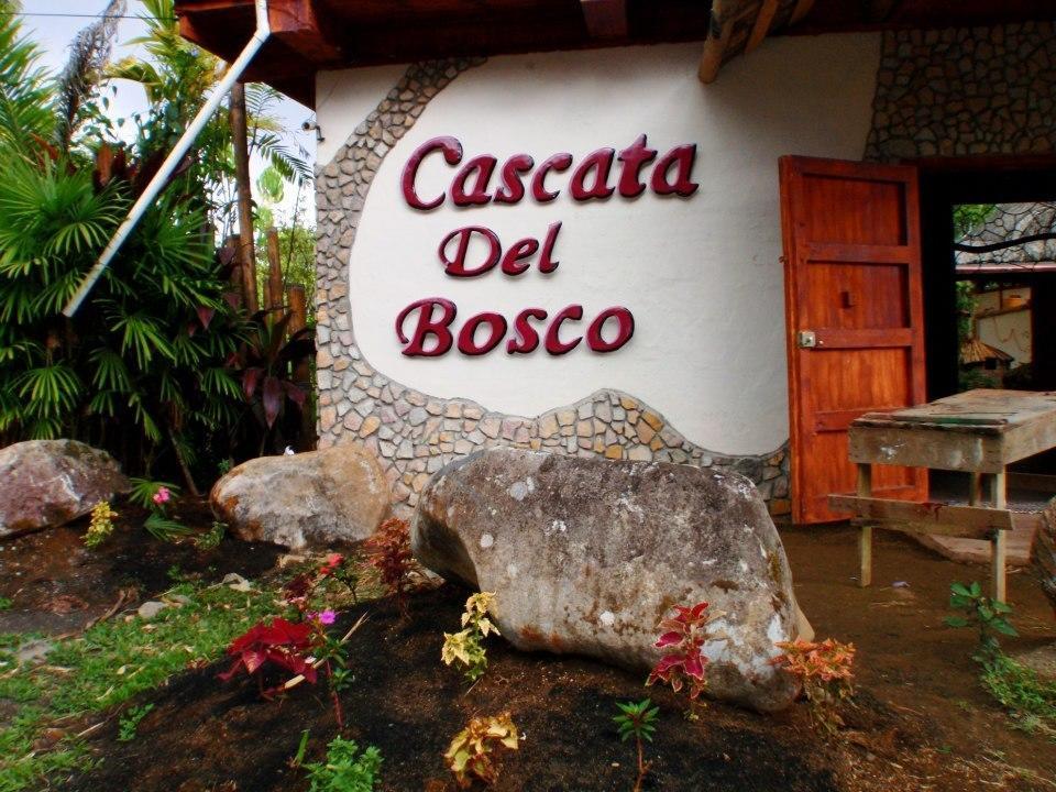 Cascata Del Bosco Cabinas Hotel San Vito Exterior photo